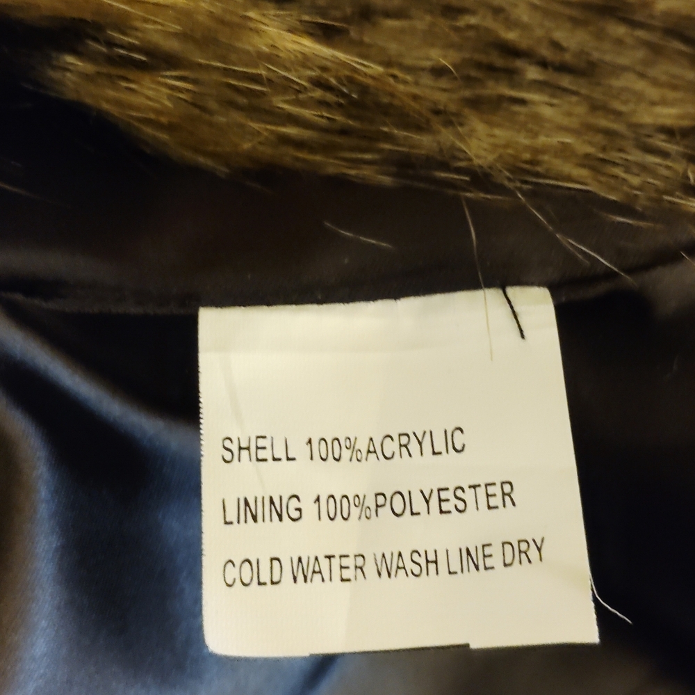 Fabulous Furs Faux Fur Vest in Black and Tan - Picture 4 of 4